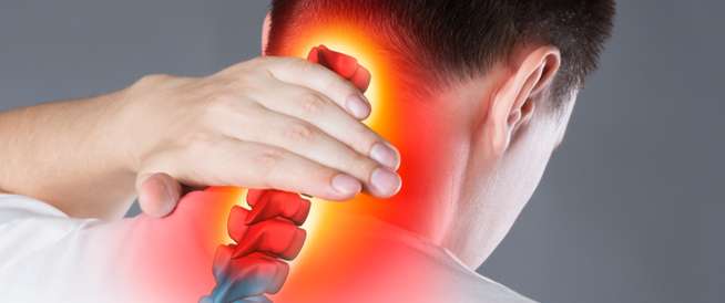 أعراض آلام الرقبه